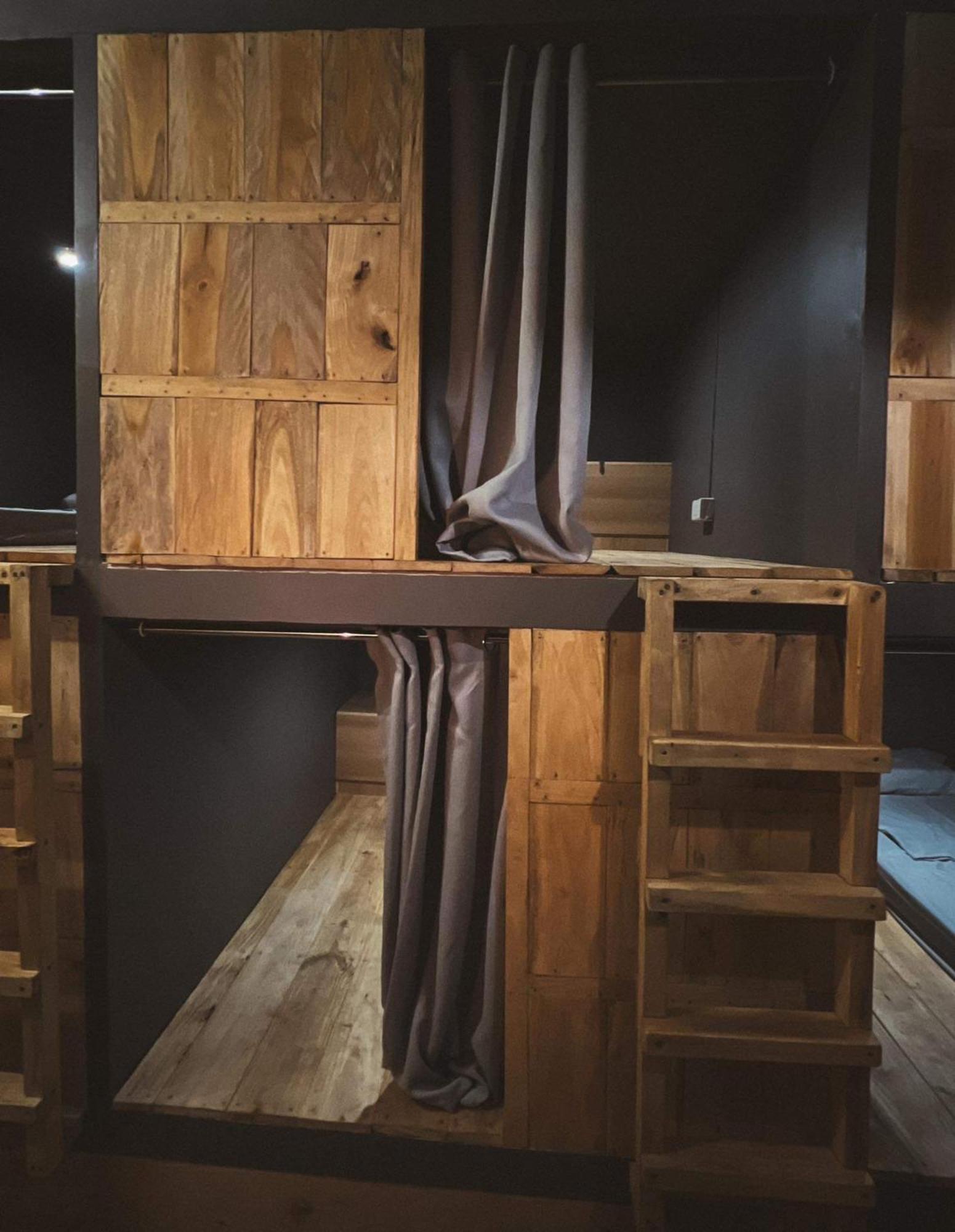 Resting Rabbit Hostel 锡基霍尔 外观 照片